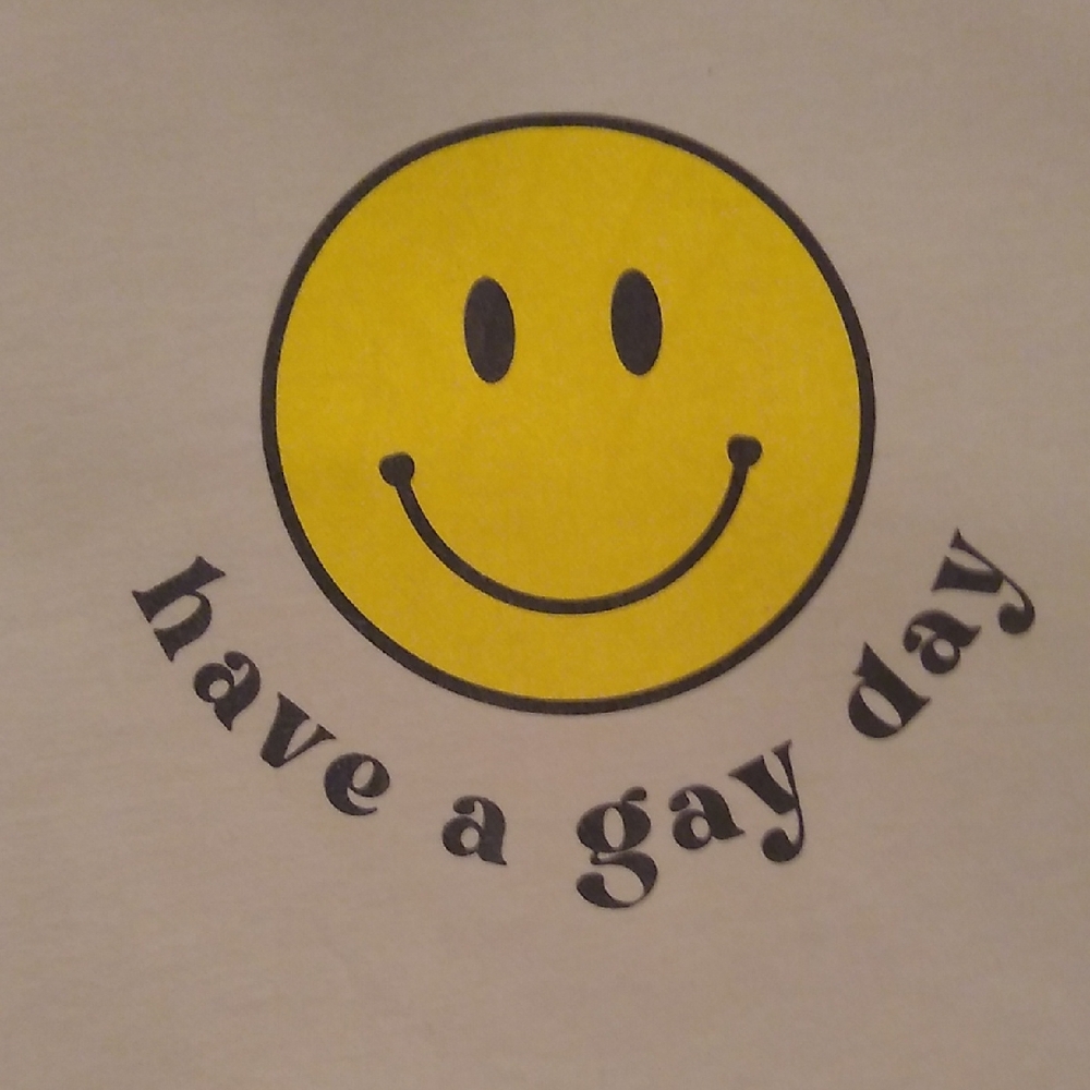Smiley Face Tee 🏳️‍🌈
